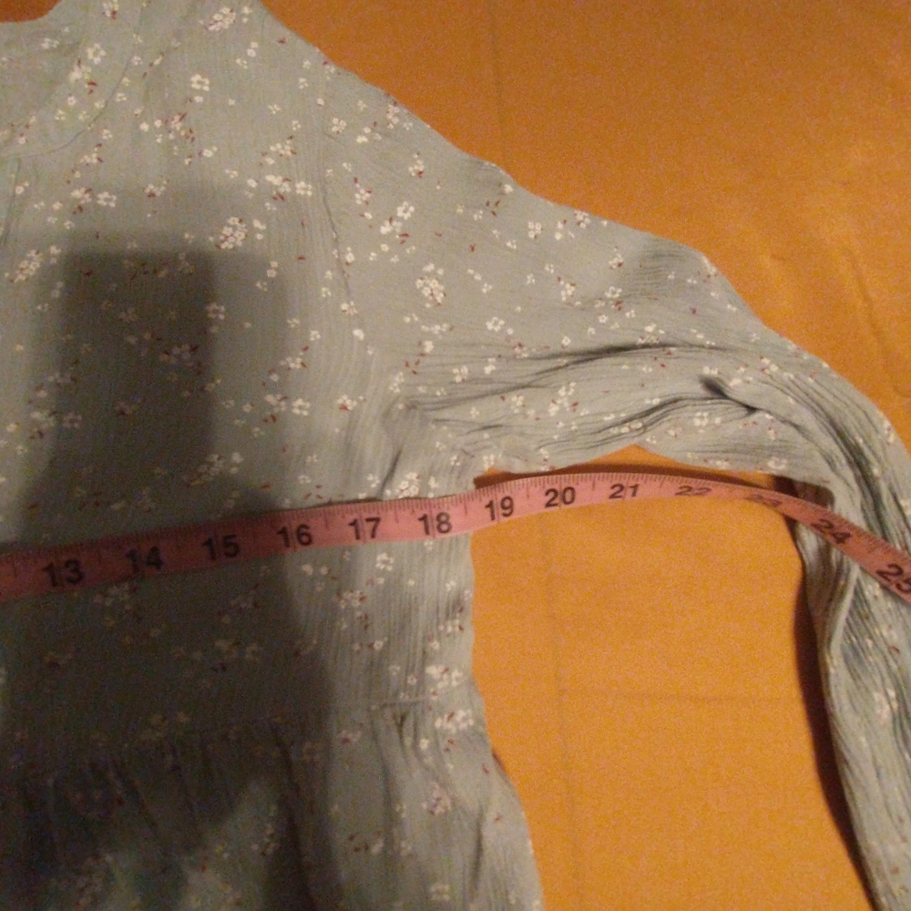 SO Sage Floral Peplum Blouse With Lace Up Front - Picture 9 of 11